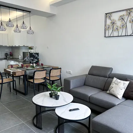 Ins2 Langkawi Apartment Kuah Exterior photo
